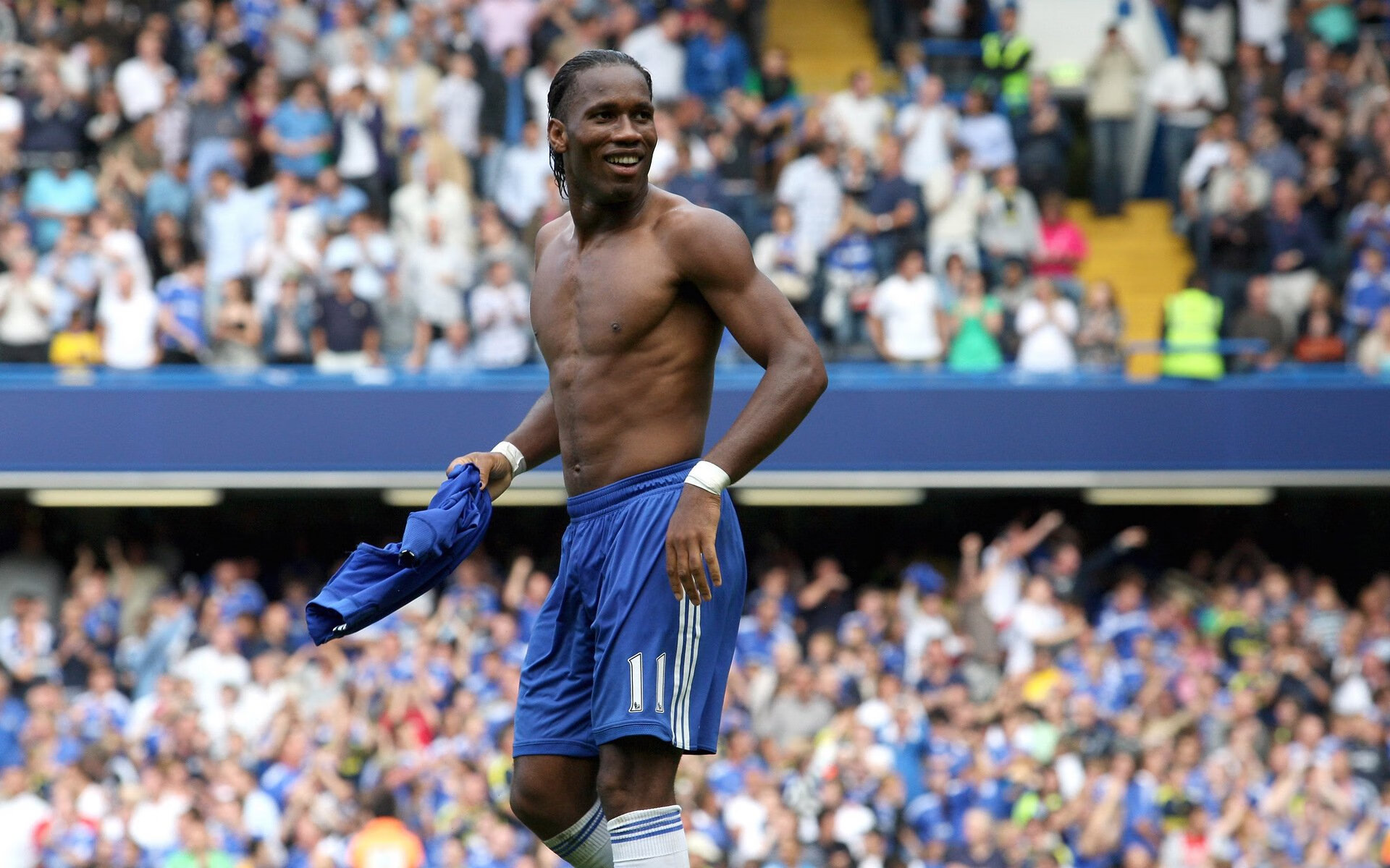 世界杯新议程：将引入“暂停挑战权”实验 某队主帅可每场两次要求VAR复核